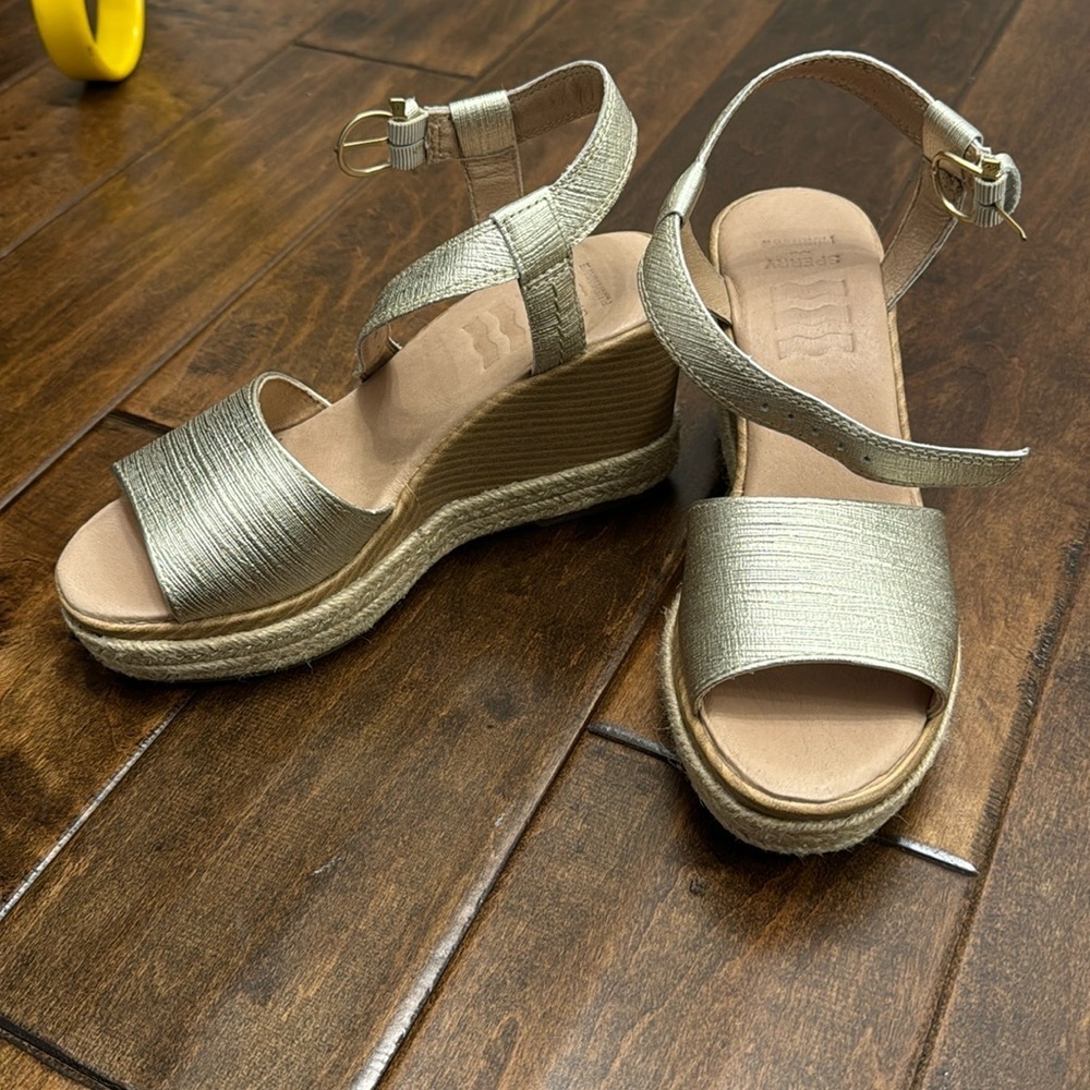 Excellent condition Sperry wedges
